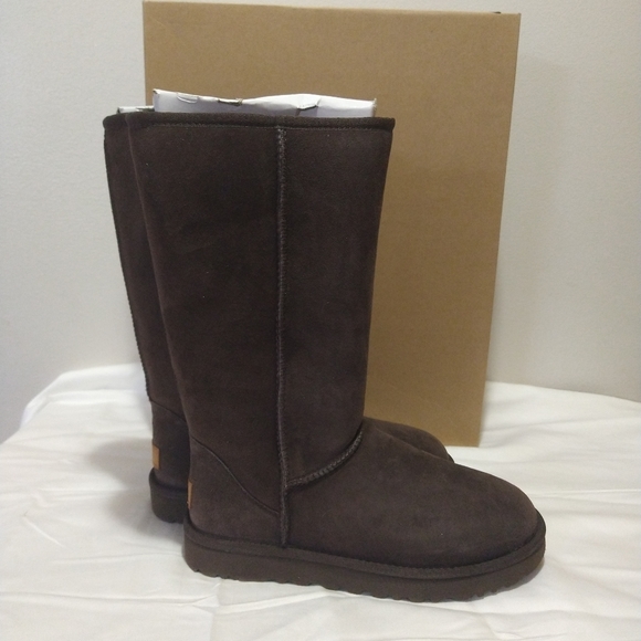 UGG Shoes - UGG Tall ll Chocolate Sheepskin Fur Winter Boots